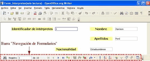 Formulario Form_Interpretes abierto con los datos de un intérprete y la barra de navegación de formularios señalada en rojo